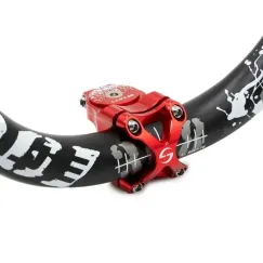 Potence pour guidons de 31, 8mm EWPM-002 rouge | iMooving